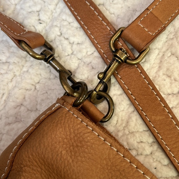 American leather company bag. Two removable straps. Good condition. - Picture 6 of 7